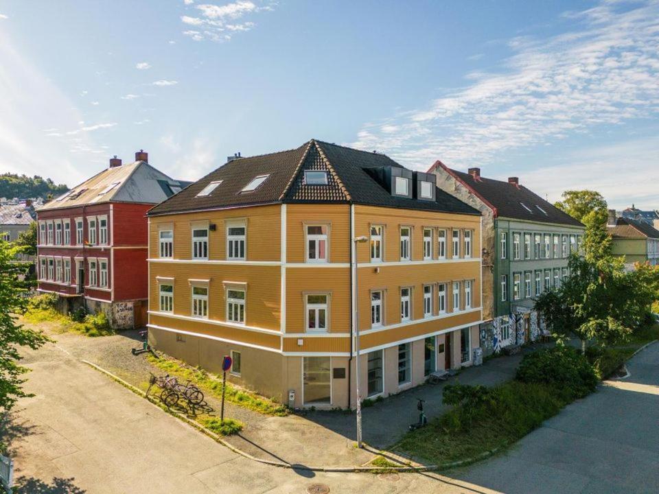 Central Big And Bright Resting Place Trondheim Exterior photo
